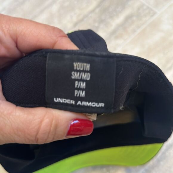 Under Armor black baseball cap – size small - Picture 7 of 7